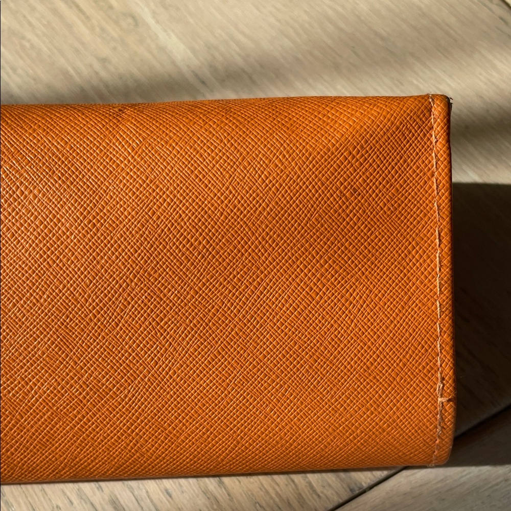 Tory Burch Glasses case - Picture 4 of 13